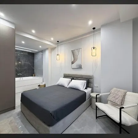 Feel Good With Private Jacuzzi * Saloniki
