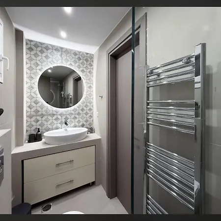 Feel Good With Private Jacuzzi Apartament