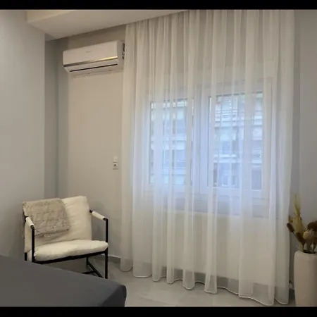 Feel Good With Private Jacuzzi * Saloniki