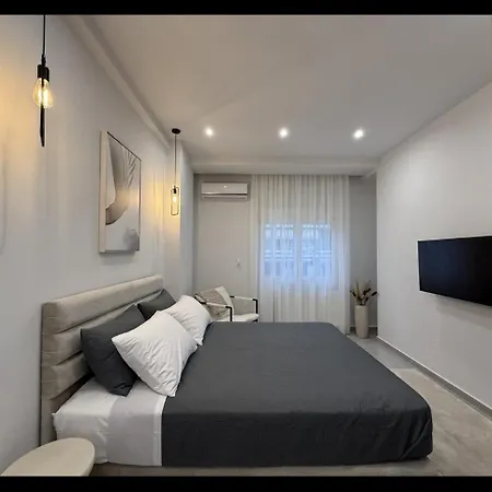 Feel Good With Private Jacuzzi * Thessaloníki